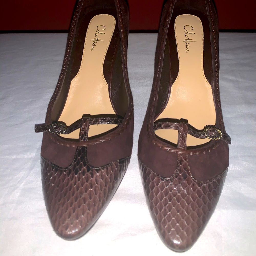 Cole Haan Suede and Leather Pump